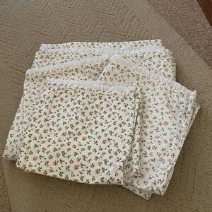 Vintage Ralph Lauren Bedding.